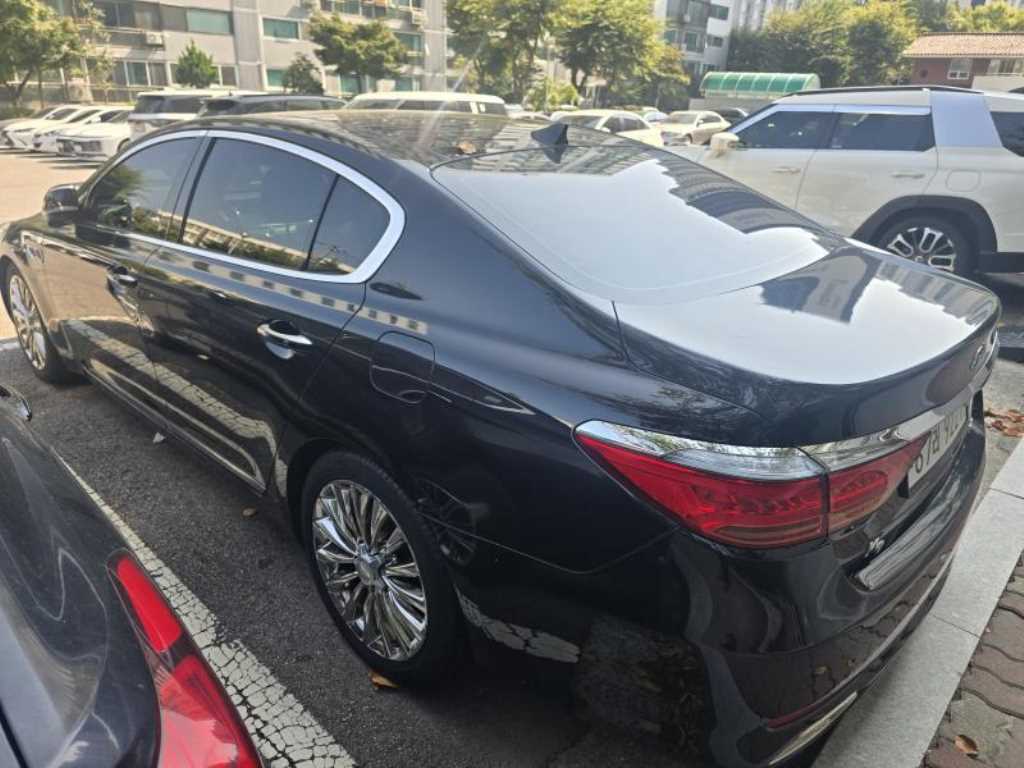 Kia K9 — photo 05