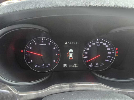 Kia K9 — photo 12