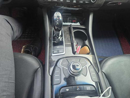 Kia K9 — photo 16