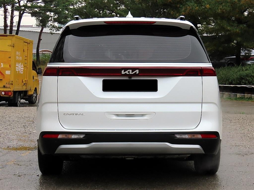 Kia Carnival — photo 04
