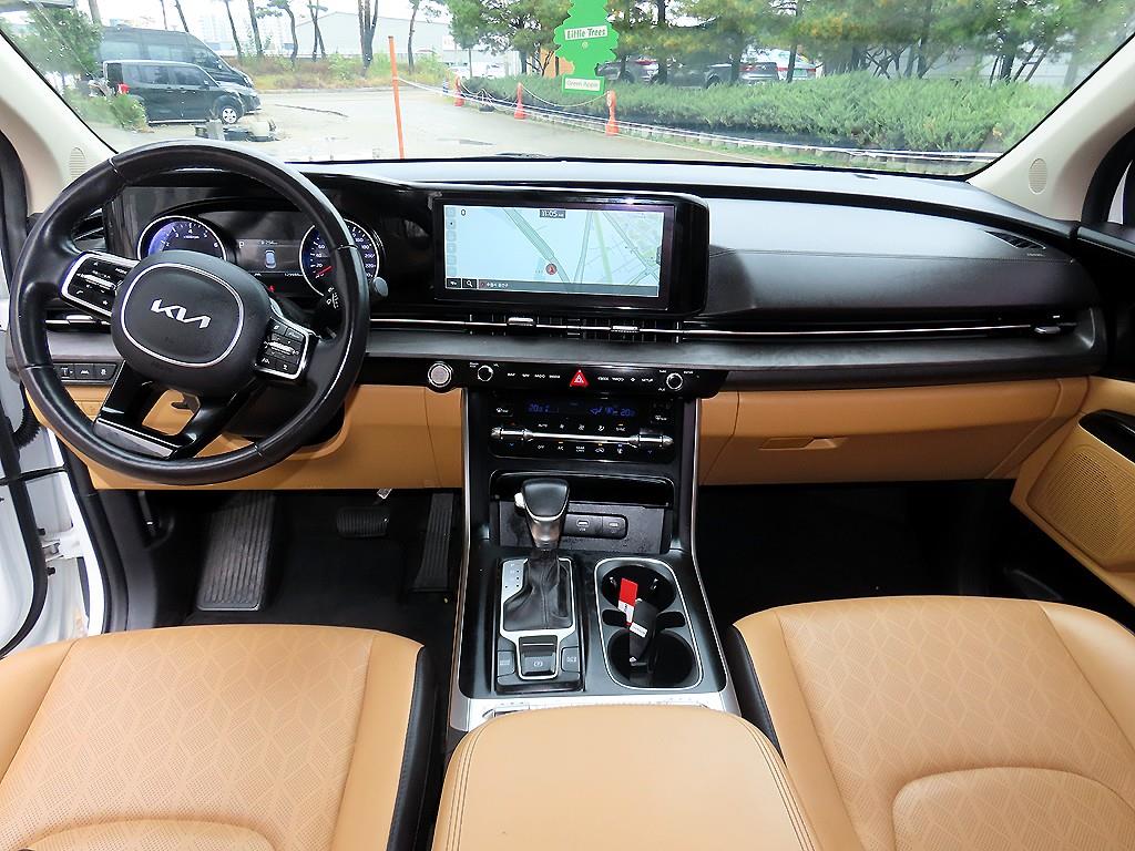 Kia Carnival — photo 08