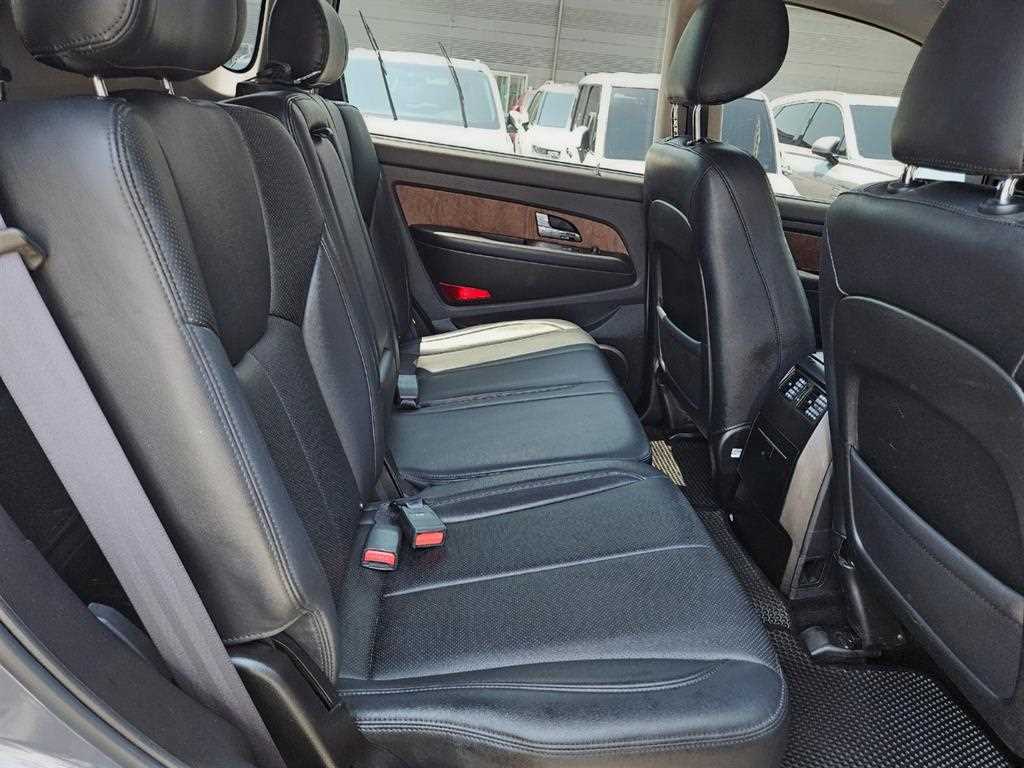 KGM Rexton — photo 16