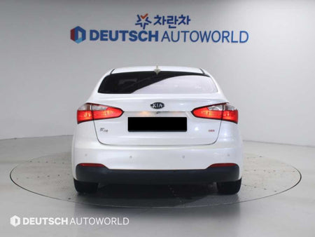 Kia K3 — photo 04