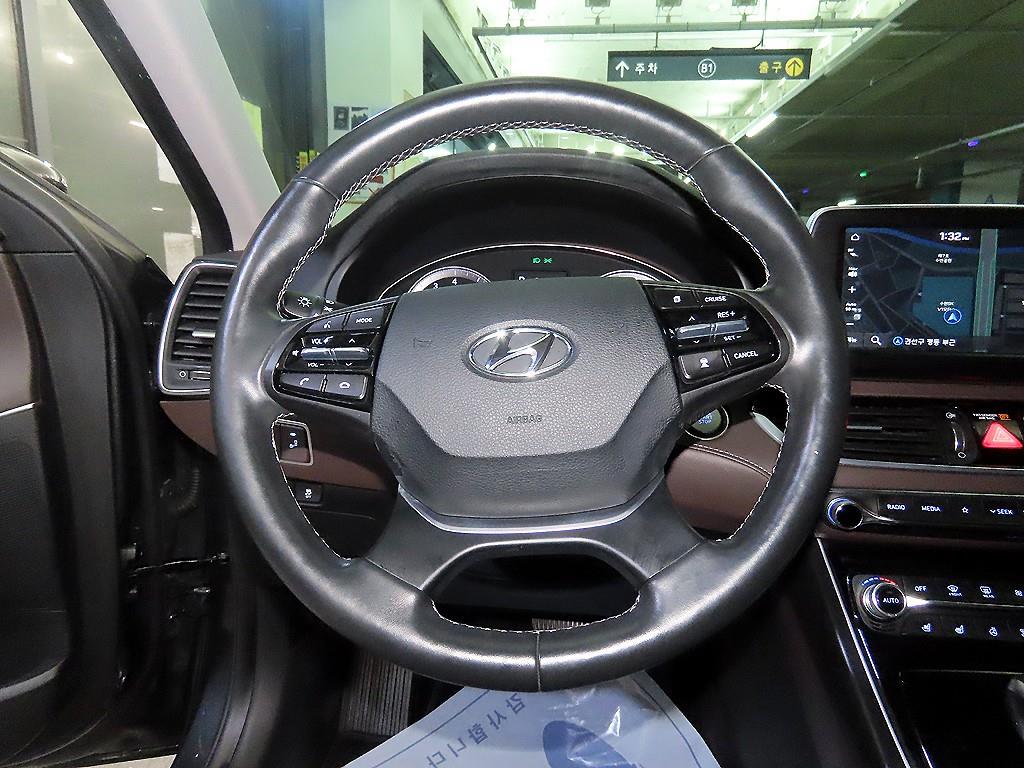 Hyundai Grandeur — photo 08