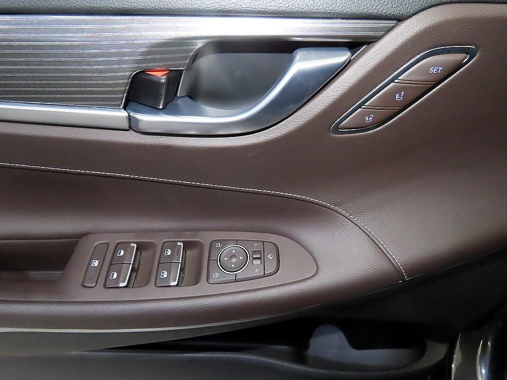 Hyundai Grandeur — photo 13