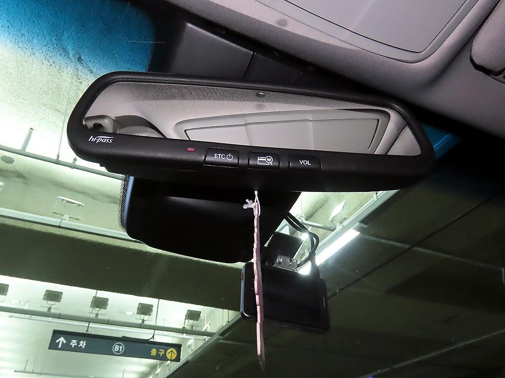 Hyundai Grandeur — photo 17