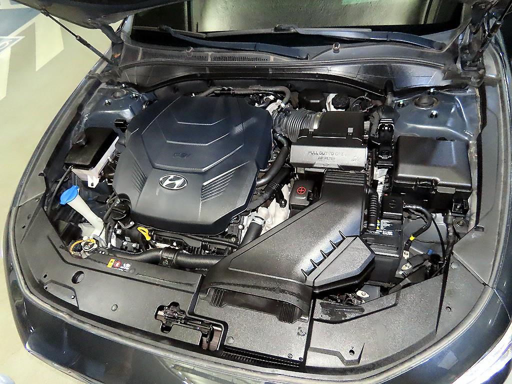 Hyundai Grandeur — photo 19