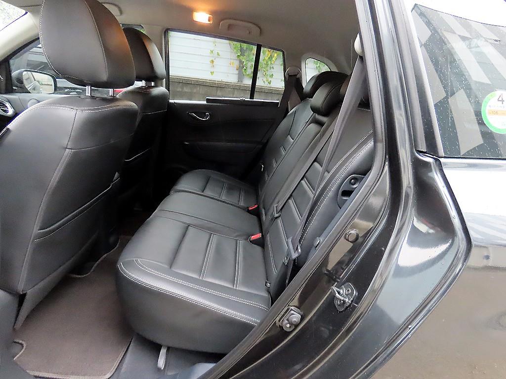 RENAULT QM5  — photo 06