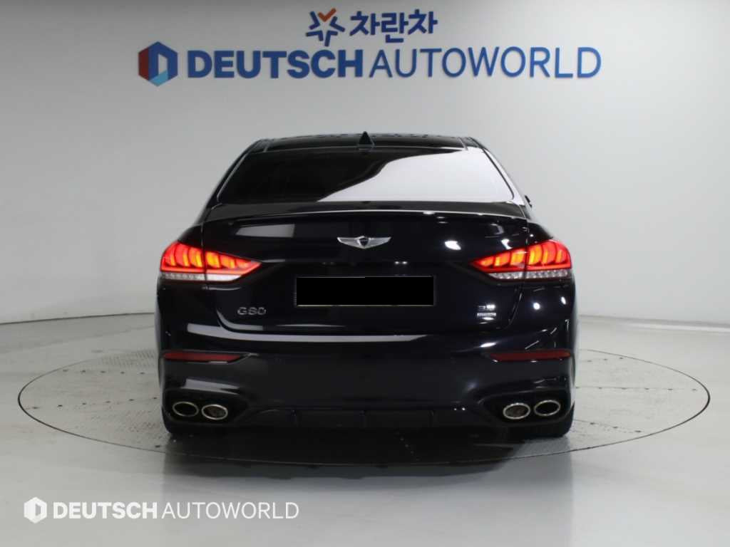 Hyundai Genesis — photo 05