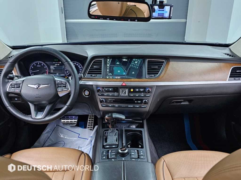Hyundai Genesis — photo 08