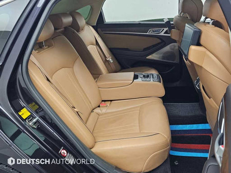 Hyundai Genesis — photo 13