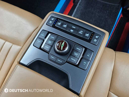 Hyundai Genesis — photo 17