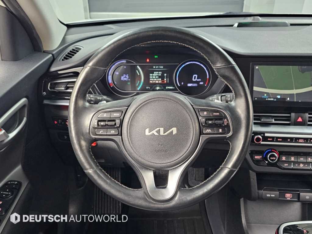 Kia Niro — photo 13