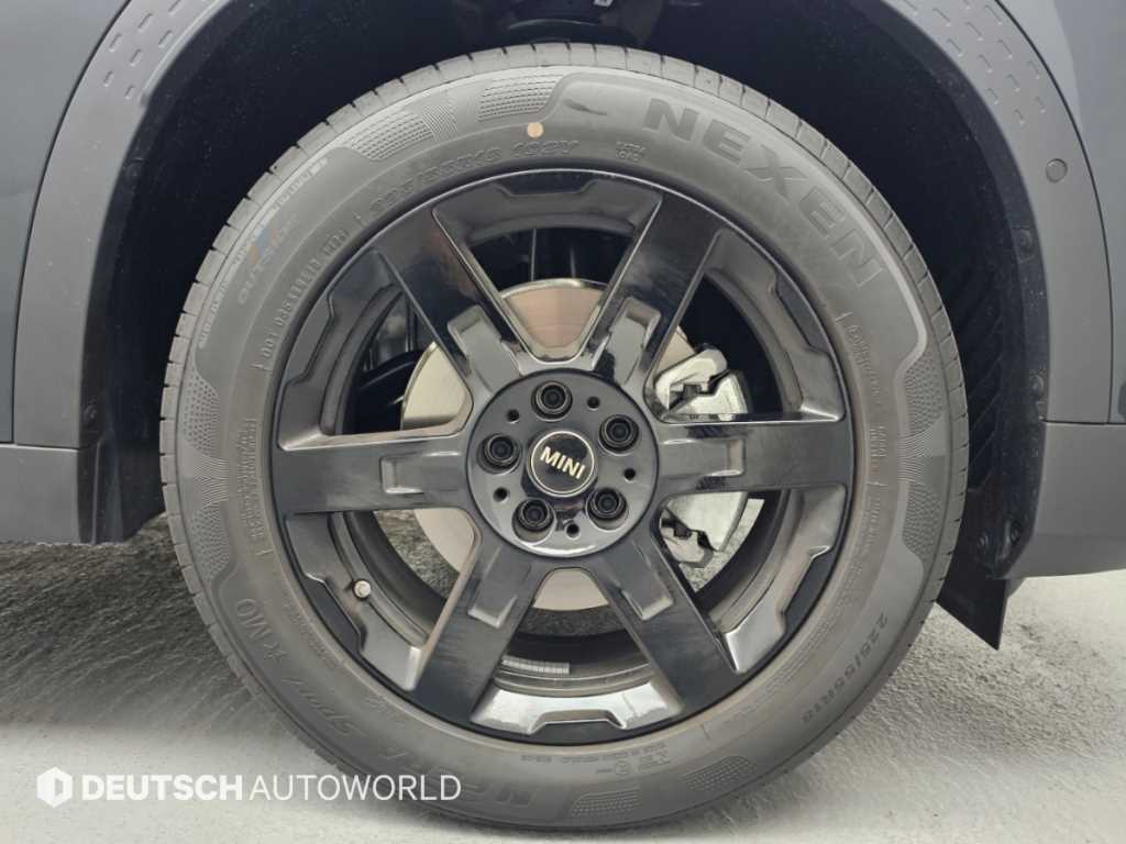 Mini Countryman — photo 05