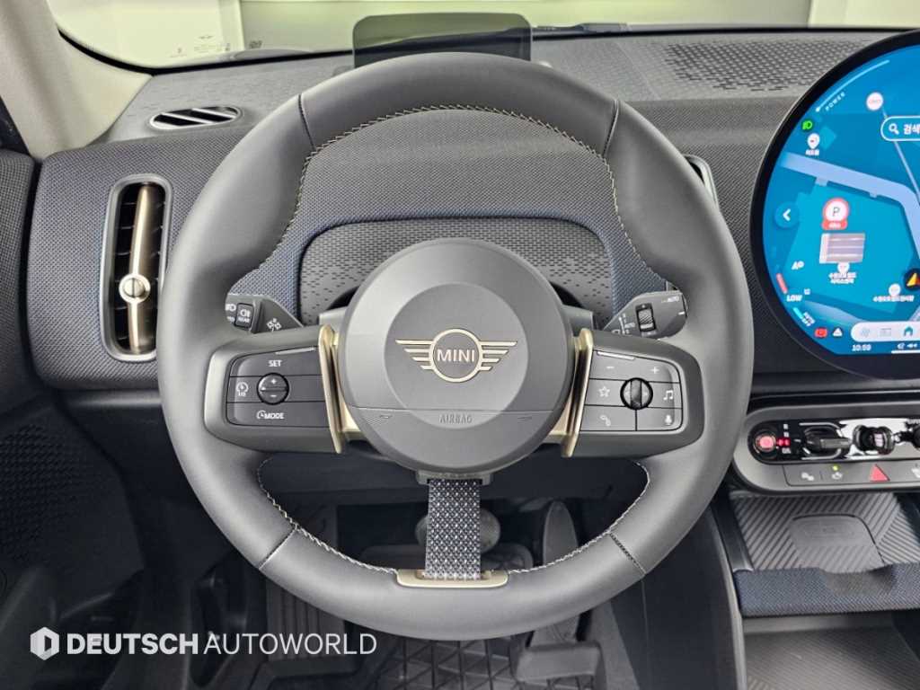 Mini Countryman — photo 13