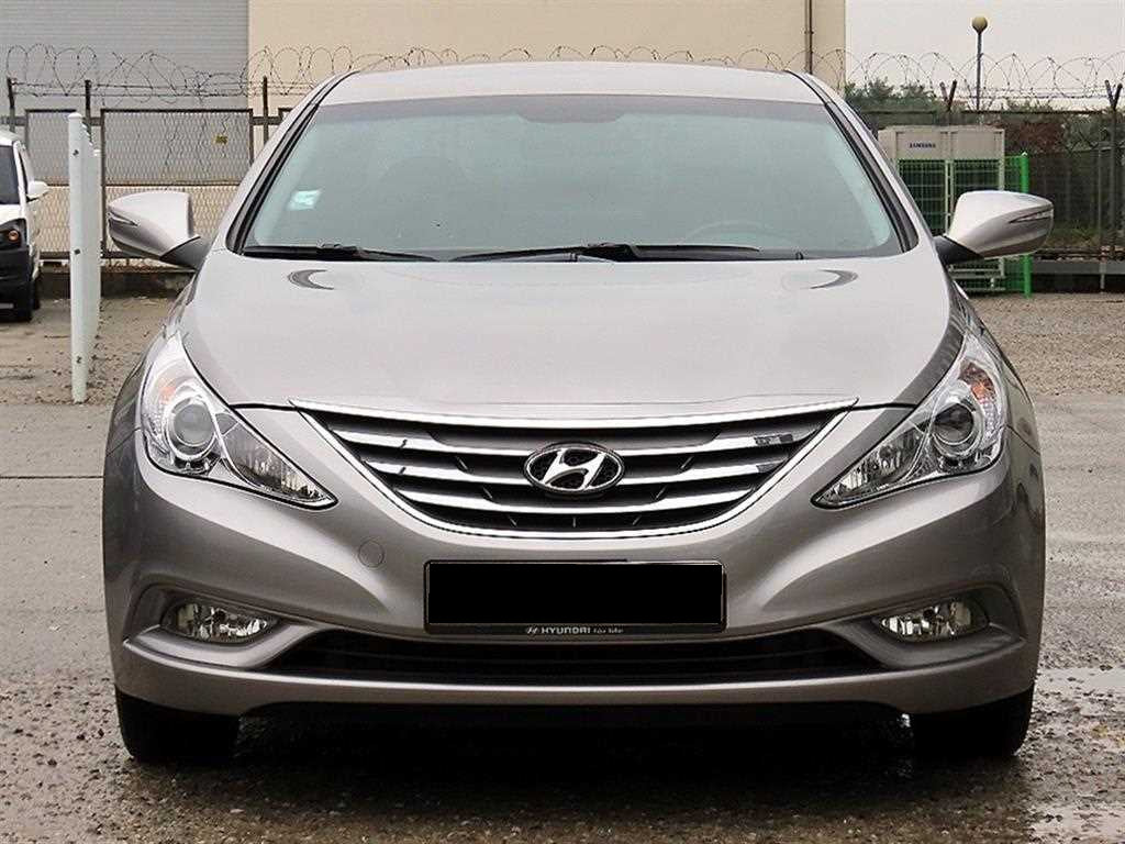 Hyundai Sonata — photo 01