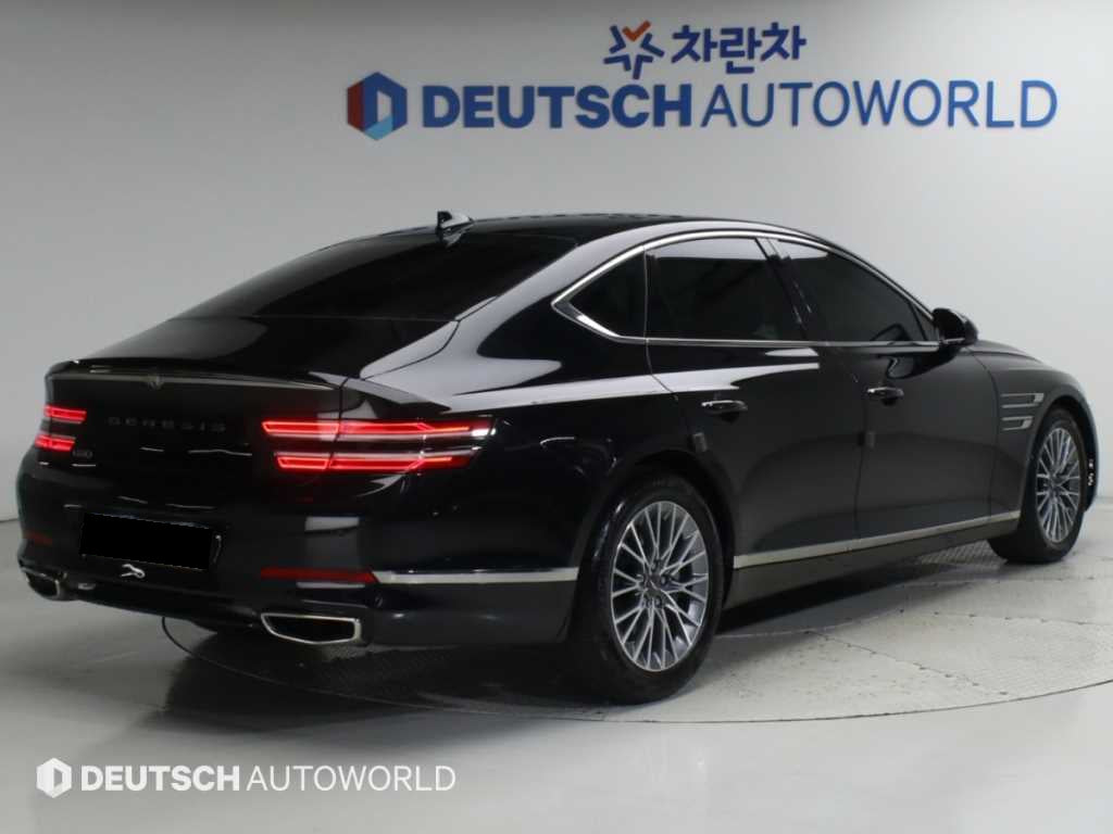 Genesis G80 — photo 03