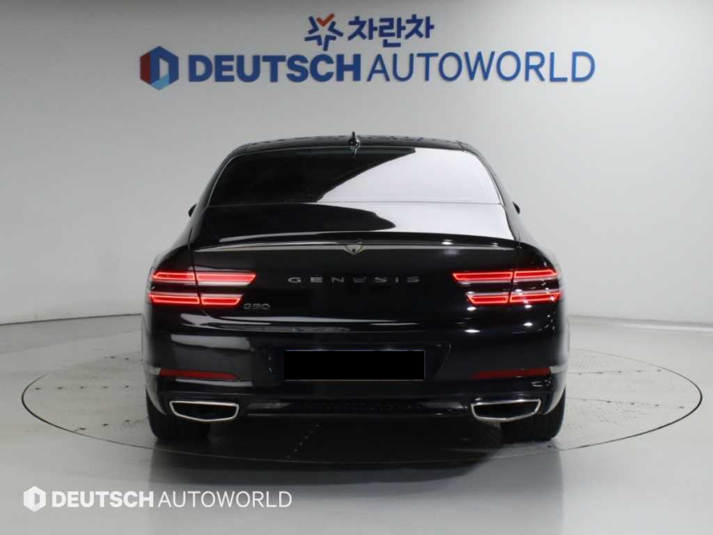 Genesis G80 — photo 05