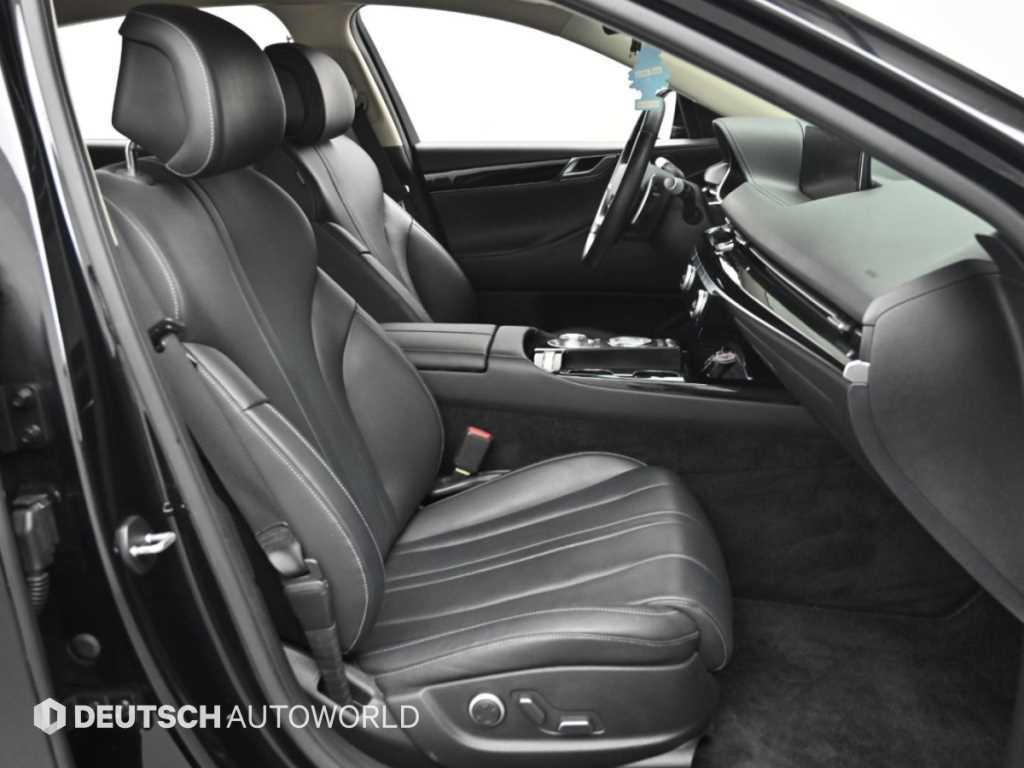 Genesis G80 — photo 11