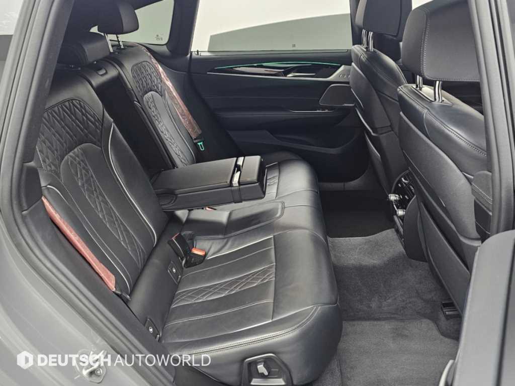 BMW Gran Turismo — photo 12