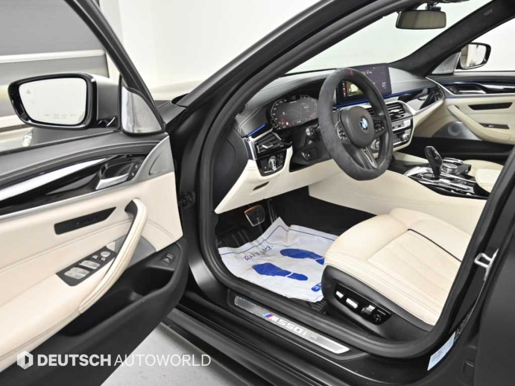 BMW 5-Series — photo 09