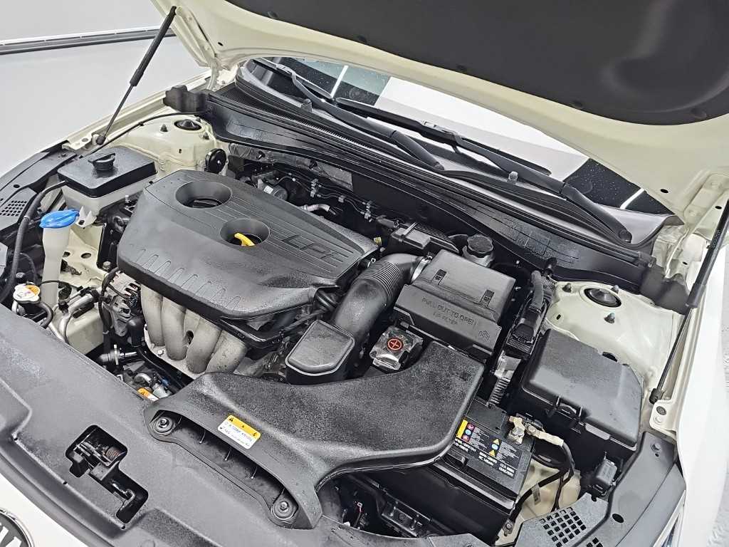 Kia K5 — photo 05