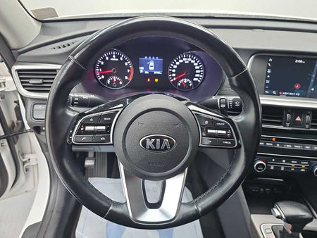 Kia K5 — photo 09