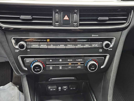 Kia K5 — photo 10