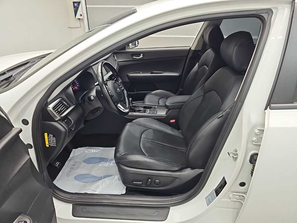 Kia K5 — photo 11