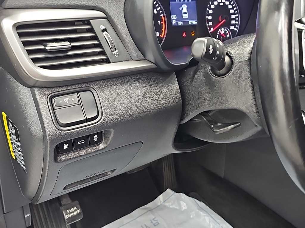 Kia K5 — photo 16