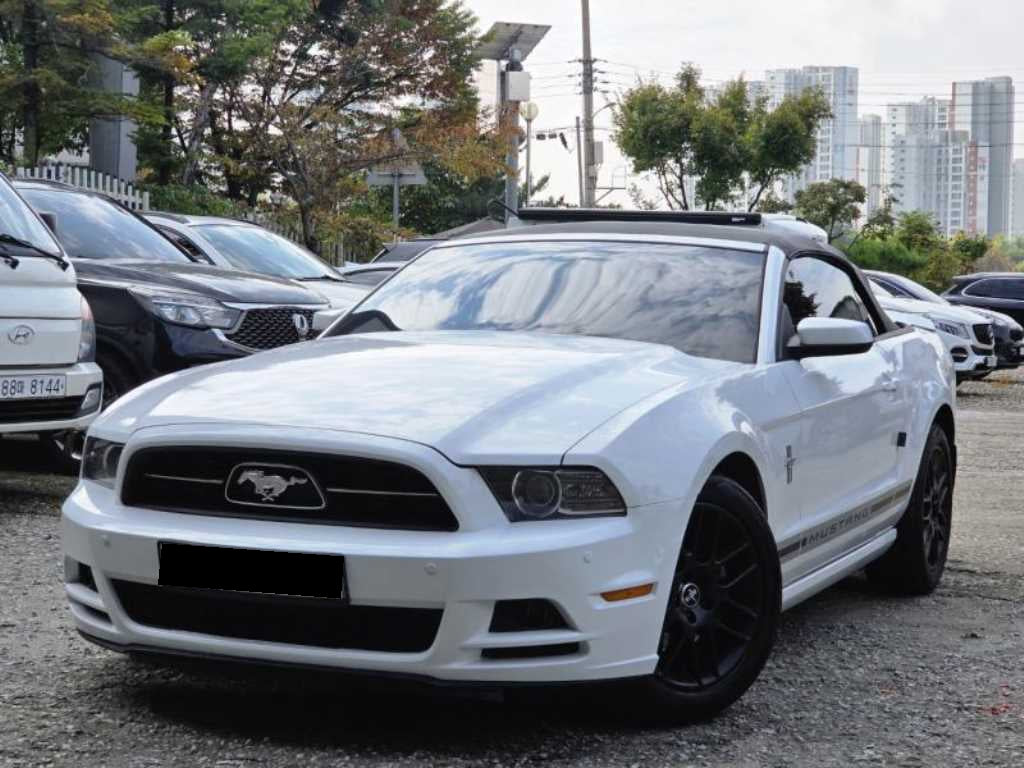 Ford Mustang — photo 03