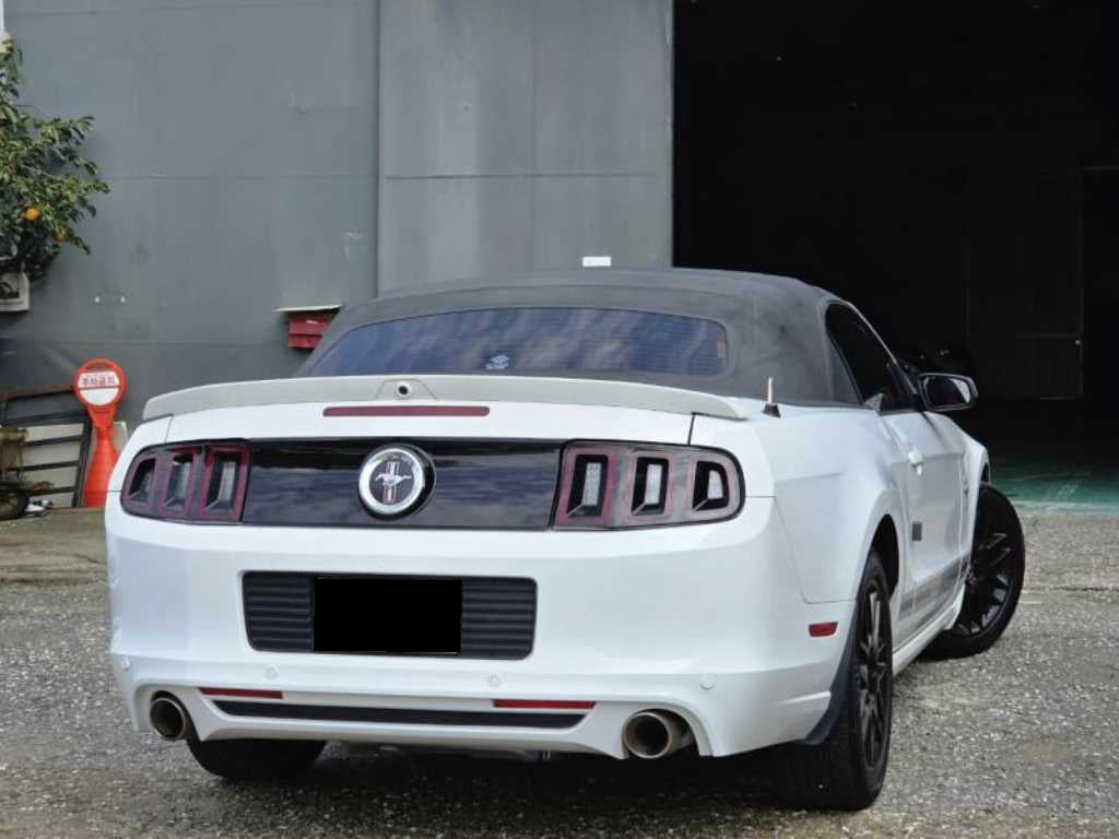 Ford Mustang — photo 05