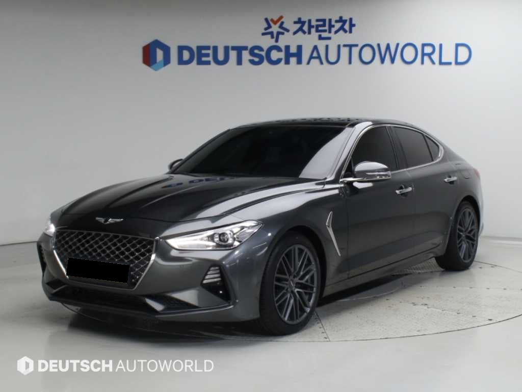 Genesis G70 — photo 01