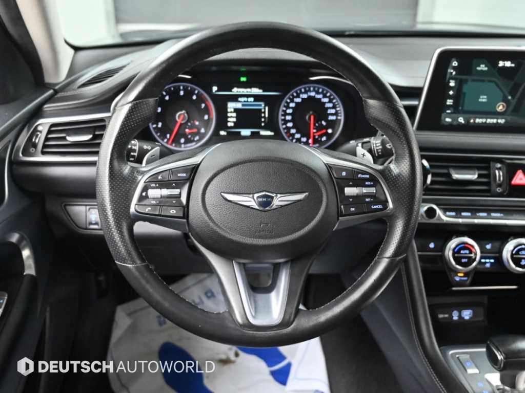 Genesis G70 — photo 12