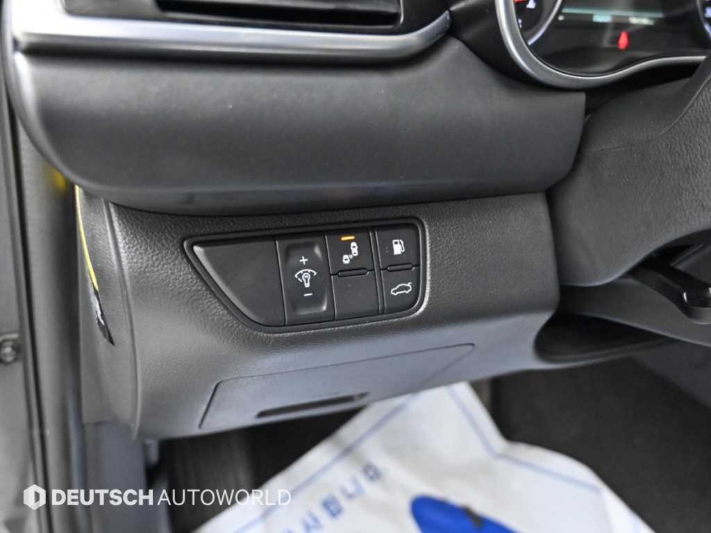 Genesis G70 — photo 16