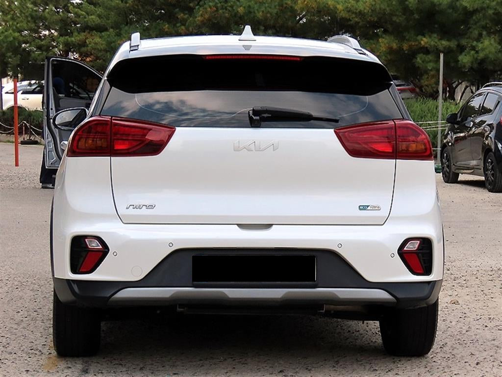 Kia Niro — photo 04