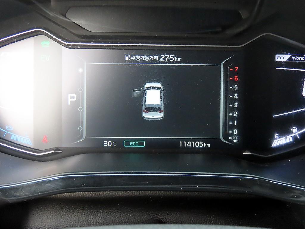 Kia Niro — photo 09