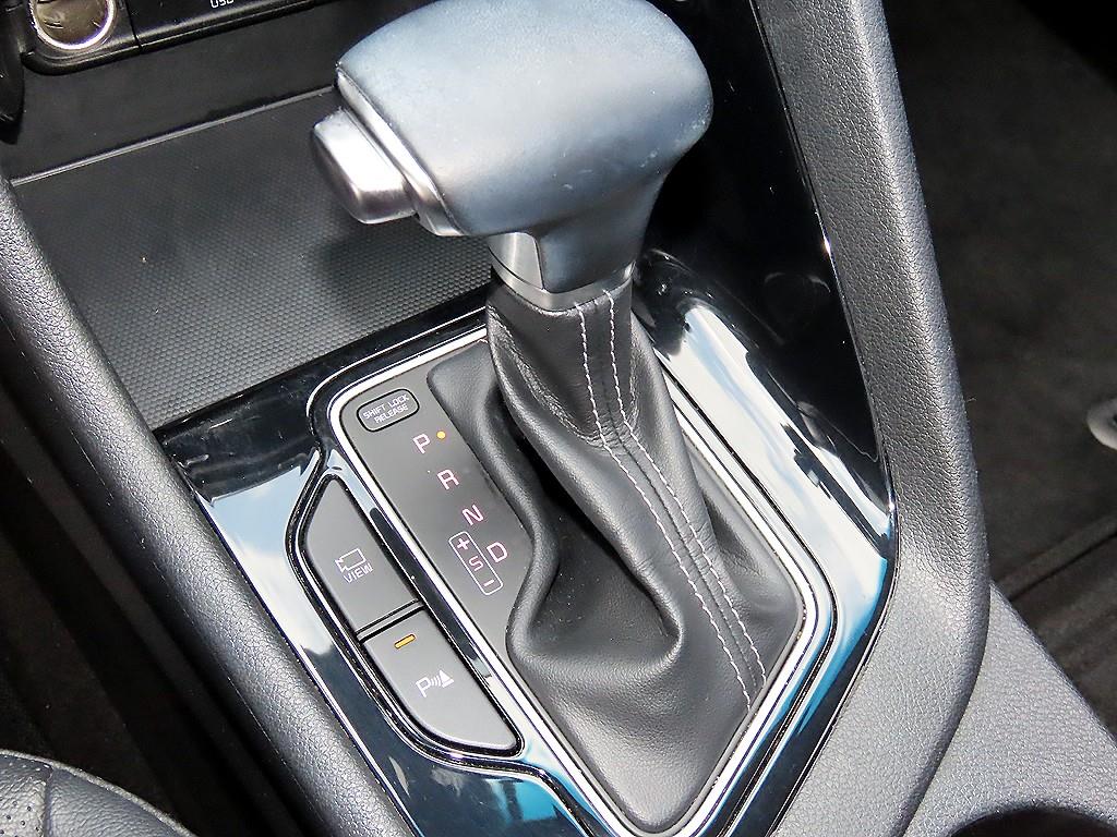 Kia Niro — photo 10