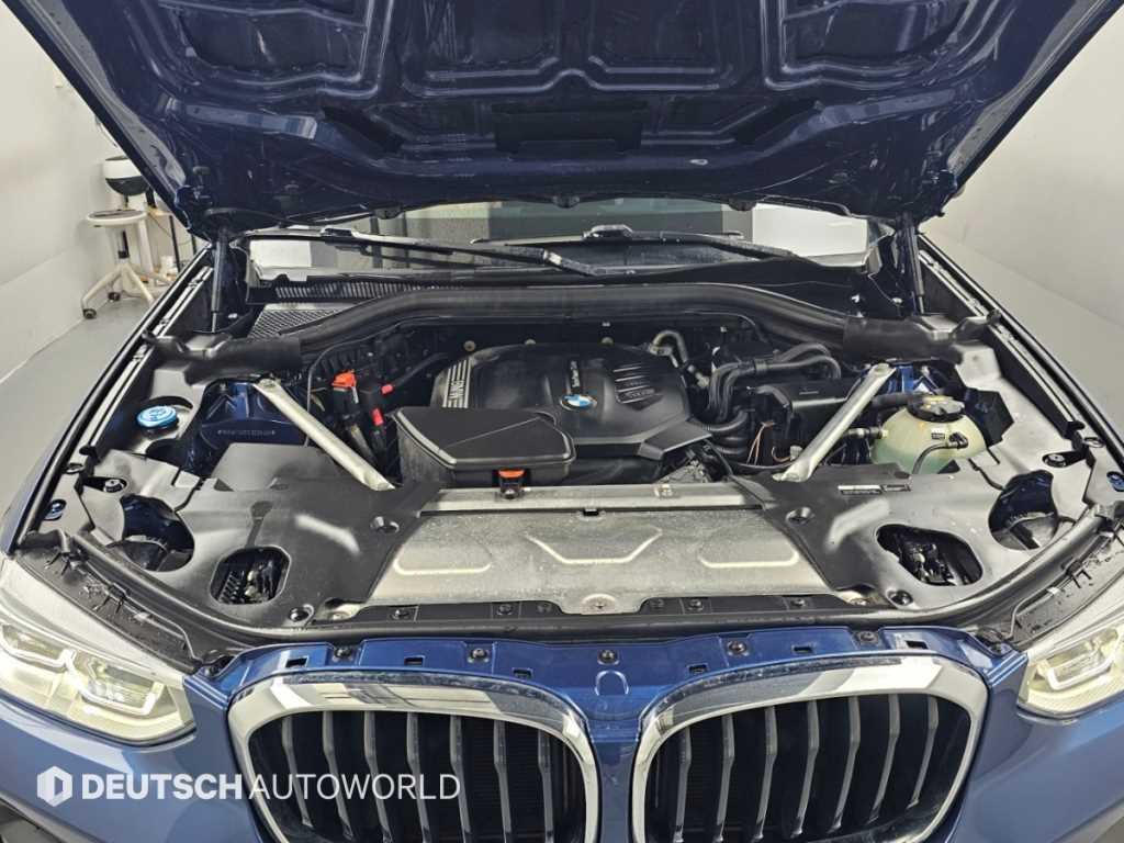 BMW X3 — photo 06