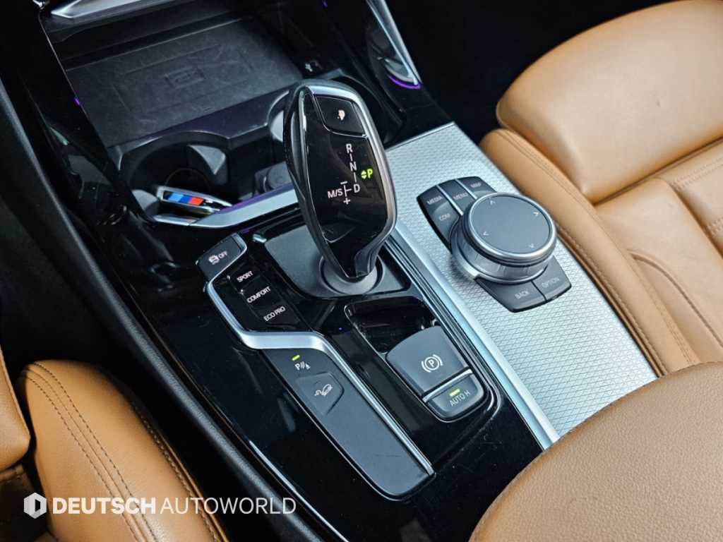 BMW X3 — photo 09