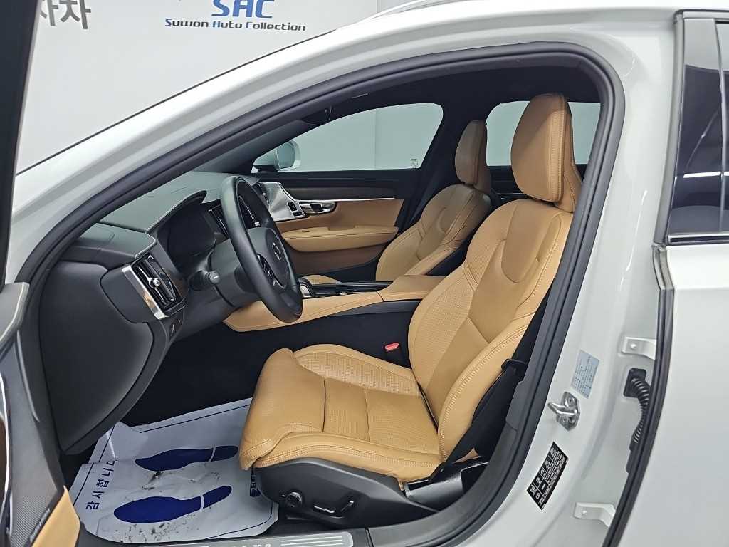 Volvo V90 — photo 11