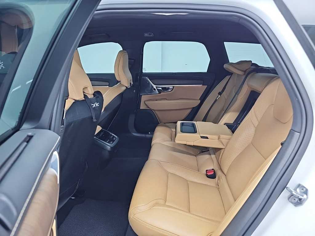Volvo V90 — photo 12