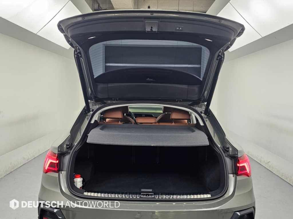 Audi Q3 — photo 19
