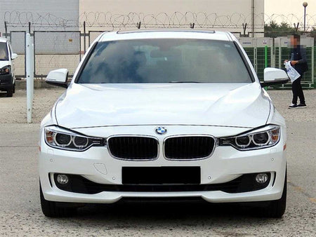 BMW 3-Series — photo 01