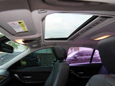 BMW 3-Series — photo 17