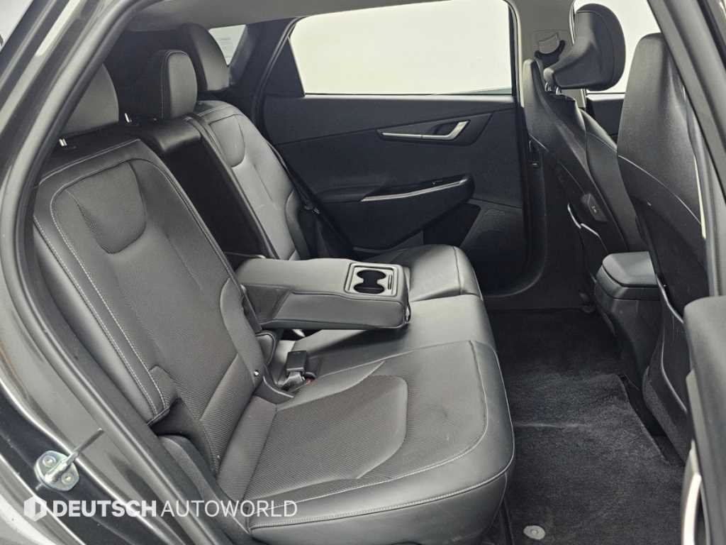 Kia EV6 — photo 12