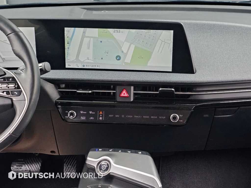 Kia EV6 — photo 14