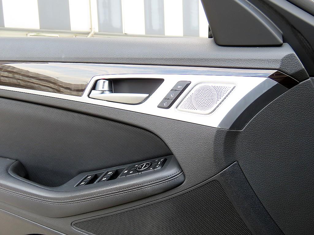 Genesis G80 — photo 12
