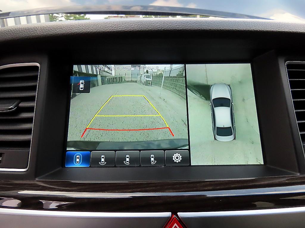 Genesis G80 — photo 16