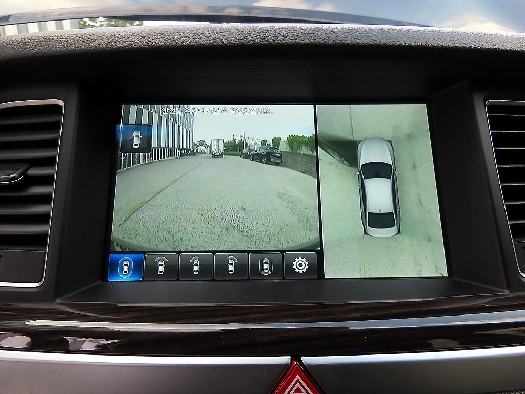 Genesis G80 — photo 17